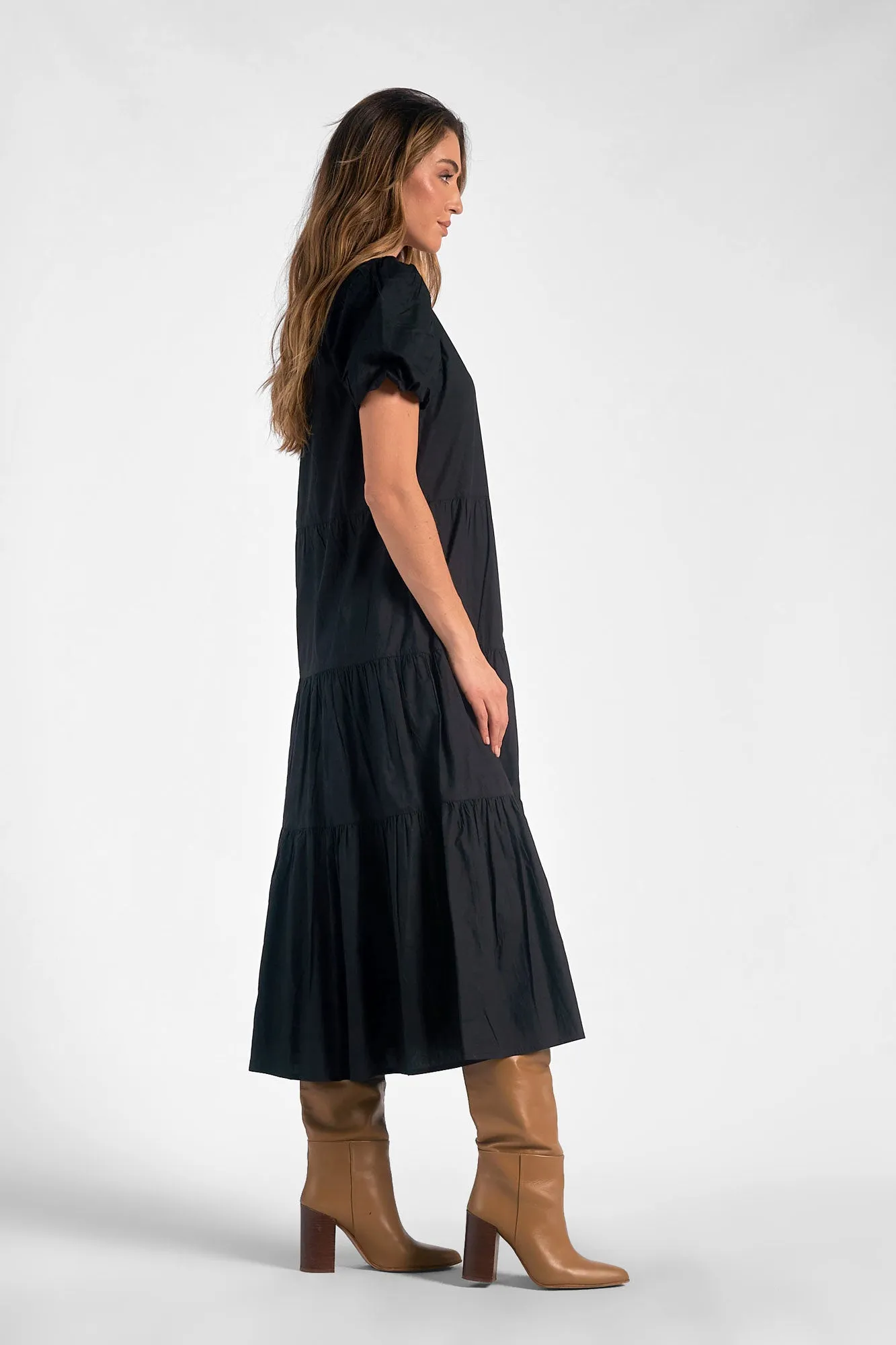 Elan Short Sleeve Midi Dress